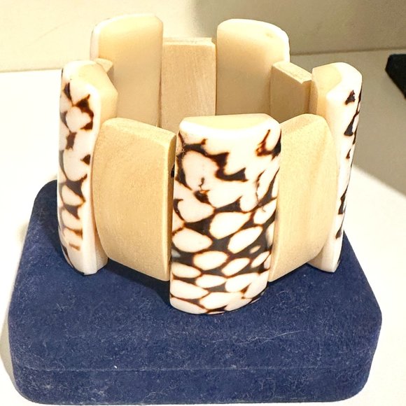 Tribal look elastic bracelet - Picture 1 of 5